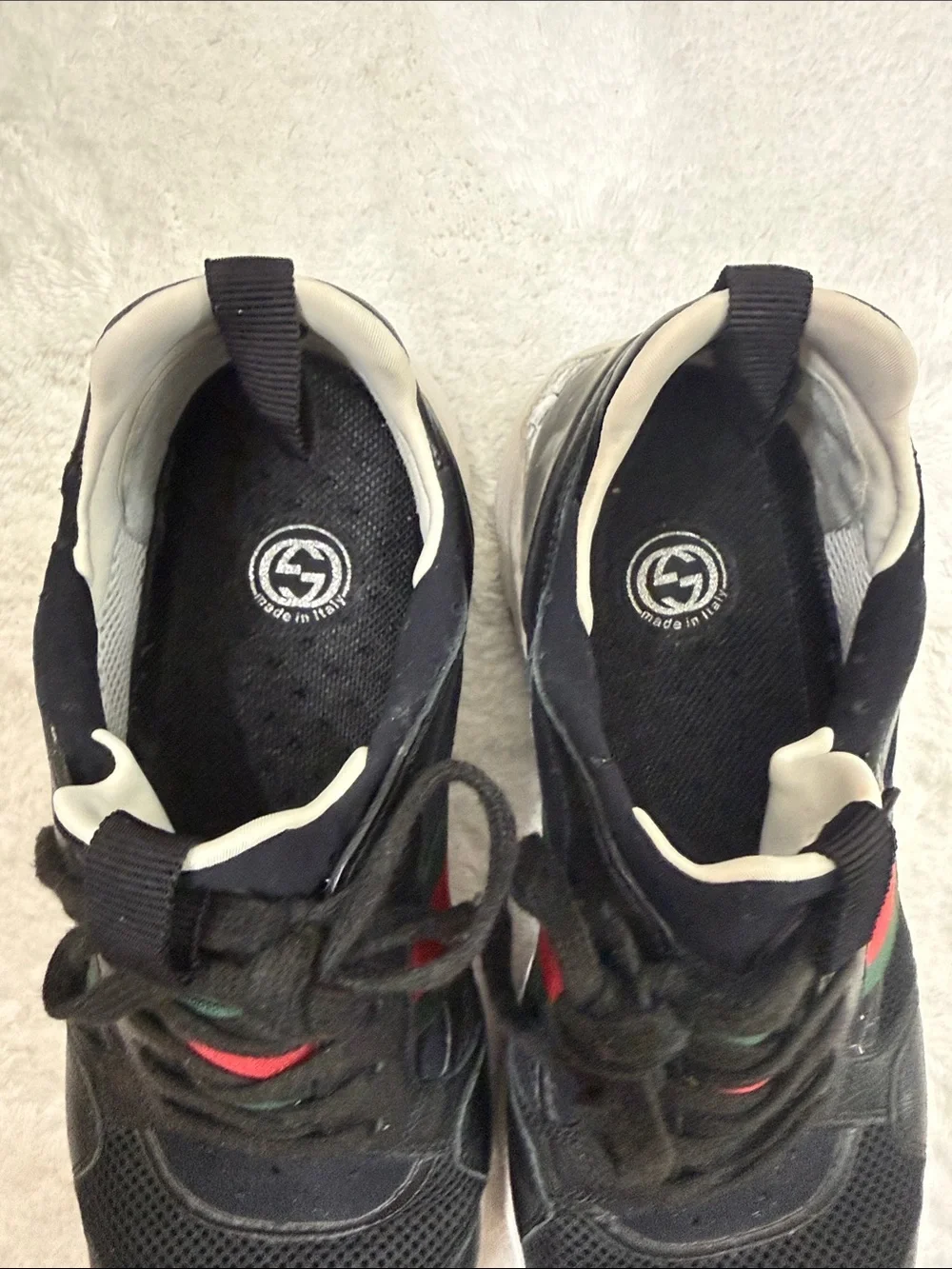 Gucci Black Men's Sneakers with Red & Green Stripe